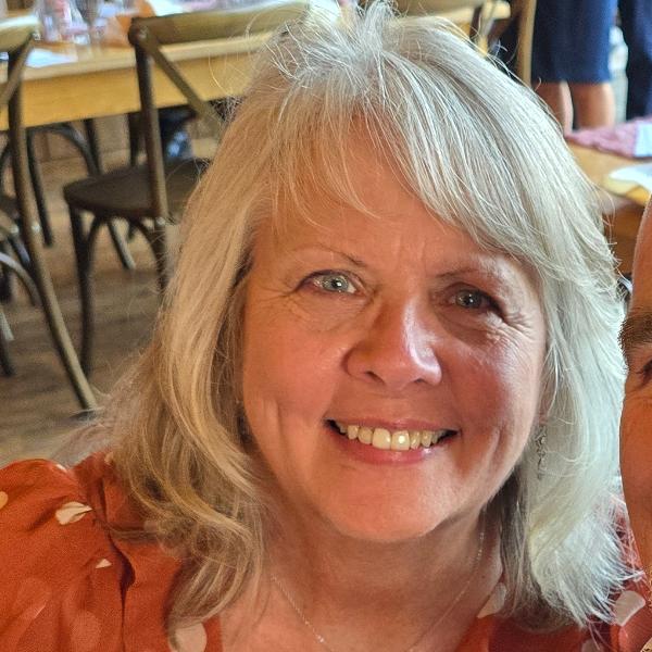 Debbie B's avatar